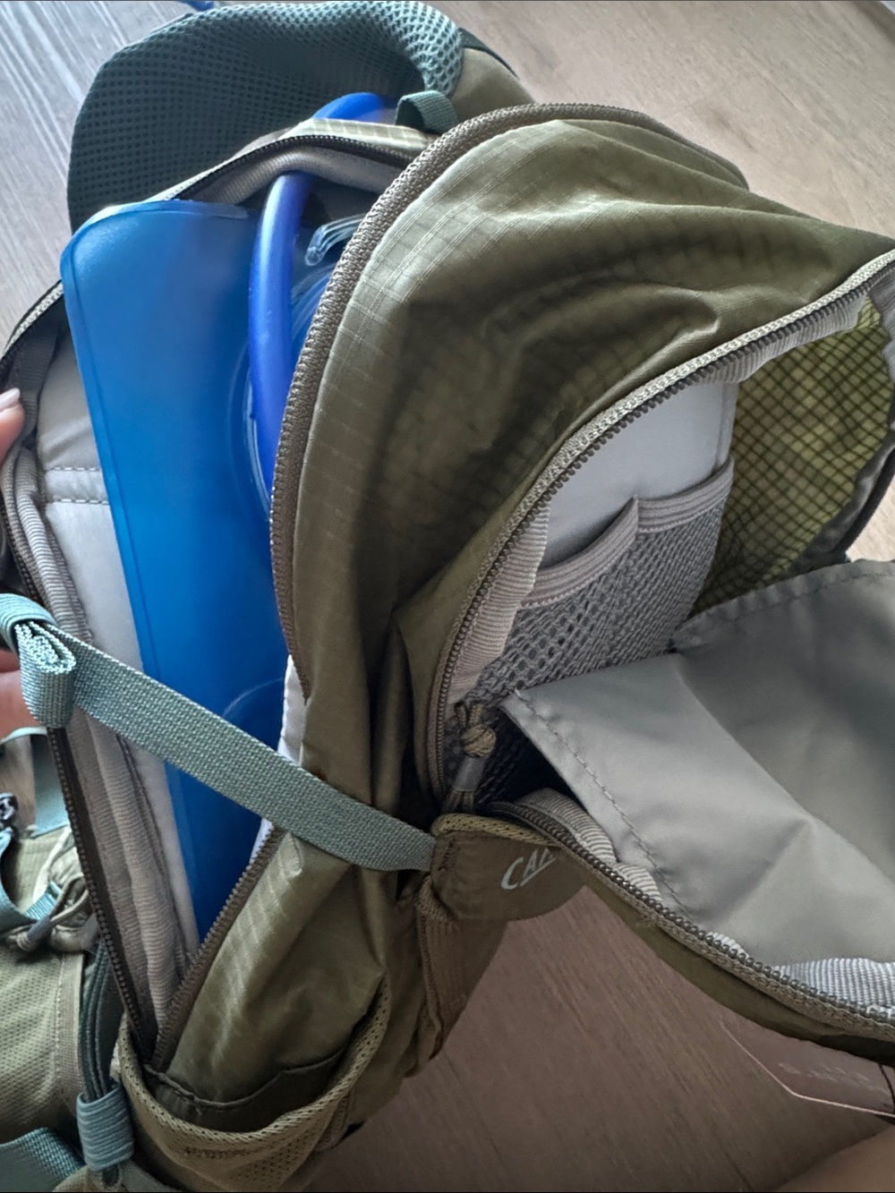 Camelbak Olive Green Hydration Backpack - Picture 5 of 5